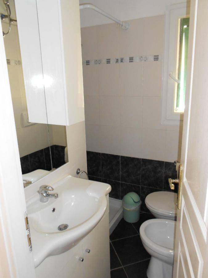 Bilocale Giulietta Apartment Sanremo Ngoại thất bức ảnh